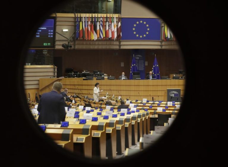 COMISSÃO EUROPEIA APRESENTA PLANO DE AÇÃO PARA ATACAR RAIZ DO RACISMO