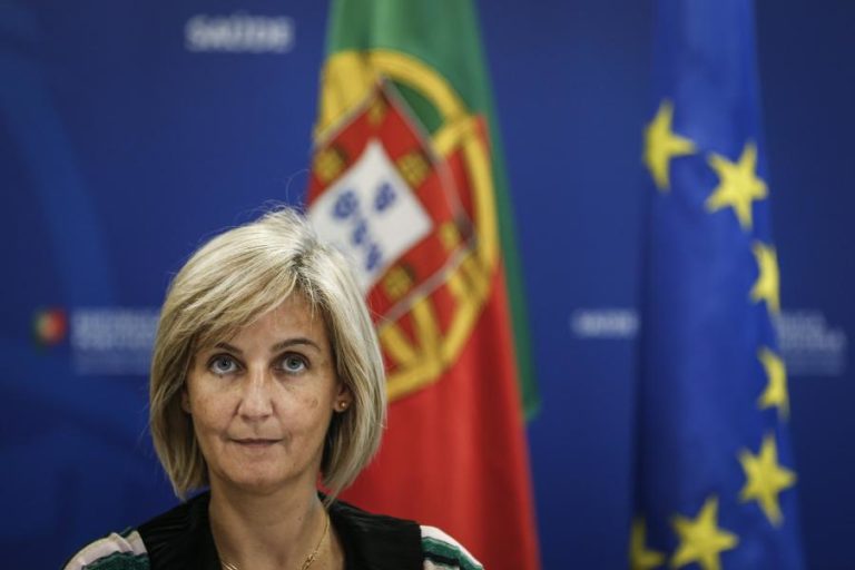 COVID-19: MINISTRA DIZ QUE SERÁ DIFICIL ATINGIR NÍVEL DE 2019 NA ASSISTÊNCIA A OUTRAS DOENÇAS