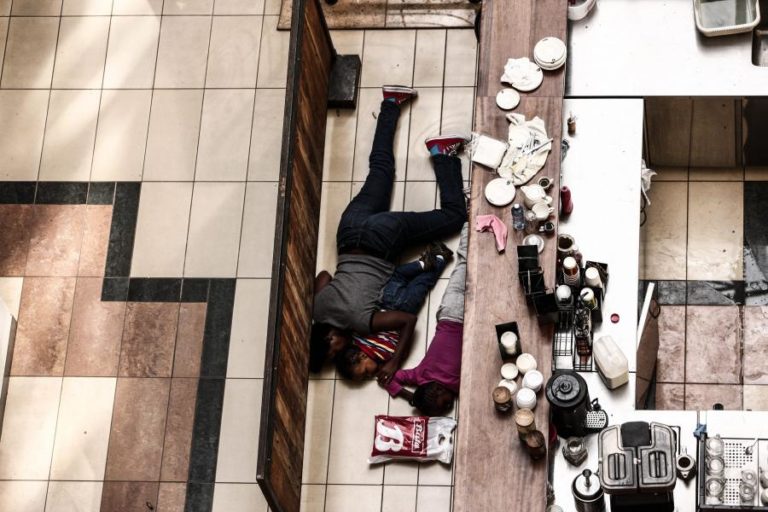 JUSTIÇA QUENIANA CONDENA A 18 ANOS DE PRISÃO DOIS CÚMPLICES NO ATAQUE AO CENTRO COMERCIAL WESTGATE