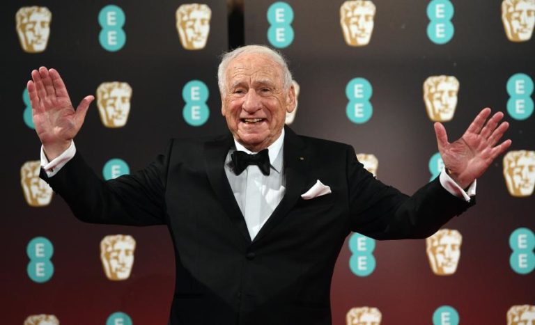 MEL BROOKS CRITICA TRUMP E APOIA BIDEN NO PRIMEIRO VÍDEO POLÍTICO