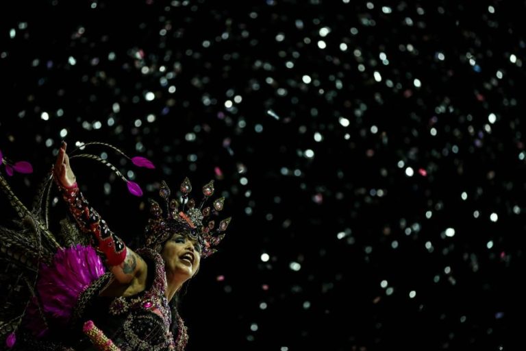 COVID-19: RIO DE JANEIRO AUTORIZA VOLTA DE EVENTOS EM ESCOLAS DE SAMBA NA PANDEMIA