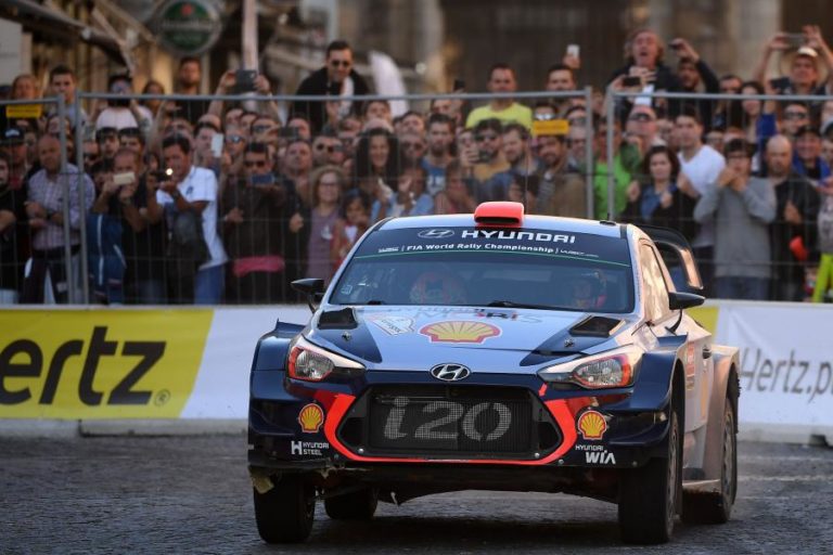 DANI SORDO TERMINA PRIMEIRO DIA DO RALI DA SARDENHA NO COMANDO