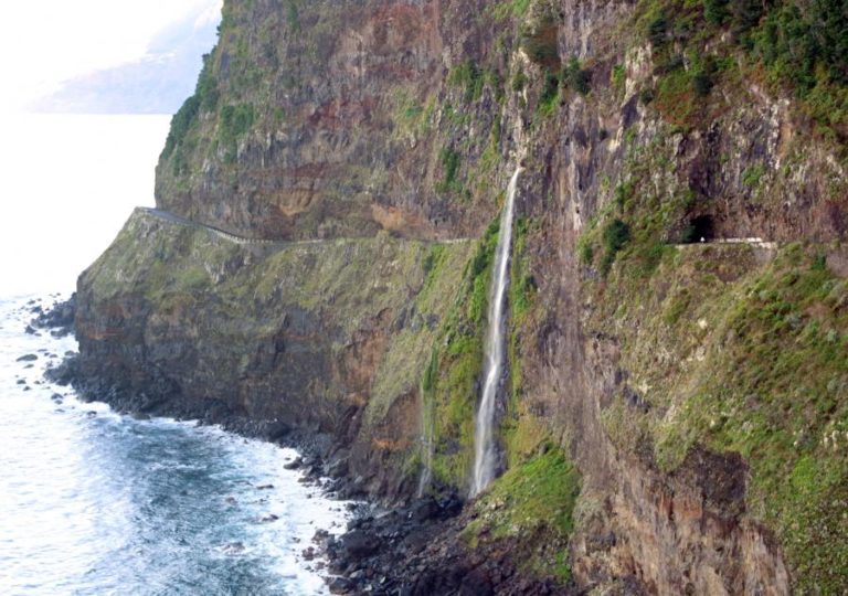 MADEIRA ESTÁ SOB AVISO AMARELO PARA AGITAÇÃO MARÍTIMA