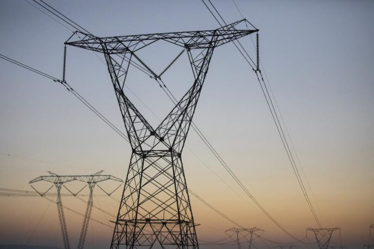 ELETRICIDADE DE MOÇAMBIQUE QUER INVESTIR 1,3 MIL MILHÕES DE EUROS NOS PRÓXIMOS CINCO ANOS