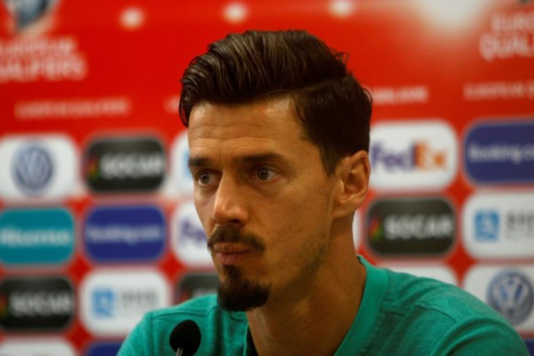 JOSÉ FONTE SUBSTITUÍDO POR DOMINGOS DUARTE NA SELEÇÃO APÓS TESTAR POSITIVO À COVID-19