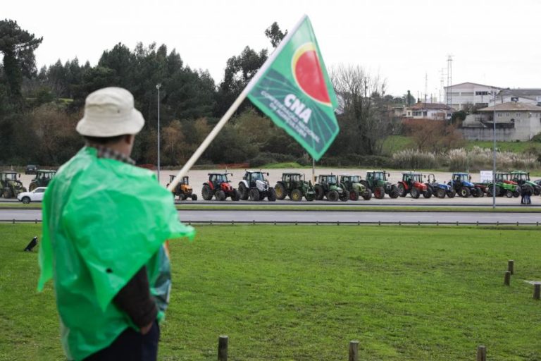 COVID-19: CNA DIZ QUE GOVERNO FALHOU O PAGAMENTO DE 25 ME AOS AGRICULTORES