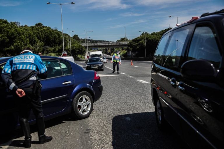 COVID-19: RESOLUÇÃO QUE LIMITA DESLOCAÇÕES PERMITE DECLARAÇÕES DE HONRA E IDA A ESPETÁCULOS