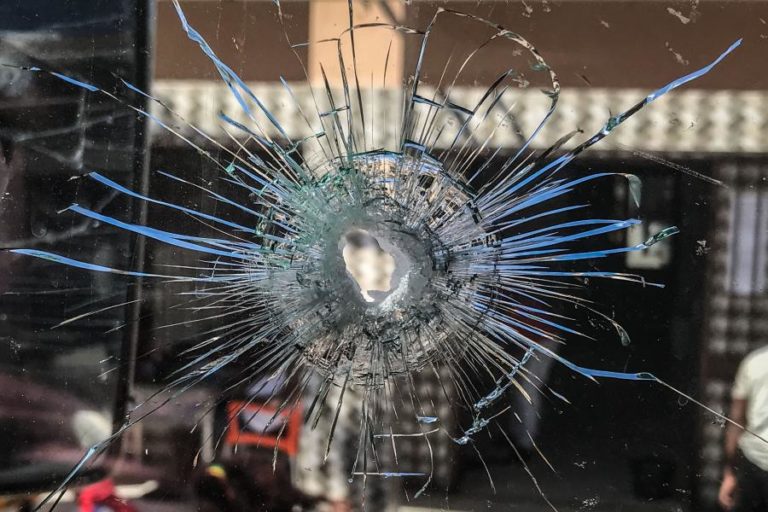 ATAQUE CONTRA AUTOCARRO FERE CINCO PESSOAS NO CENTRO DE MOÇAMBIQUE