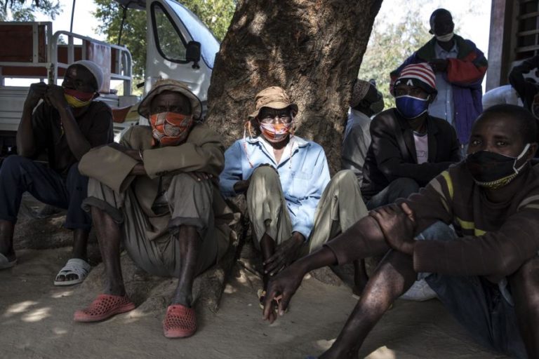 MOÇAMBIQUE/ATAQUES: PARTIDO DO GOVERNO DO ZIMBABUÉ DIZ QUE SADC DEVE AJUDAR NO COMBATE AO TERRORISMO
