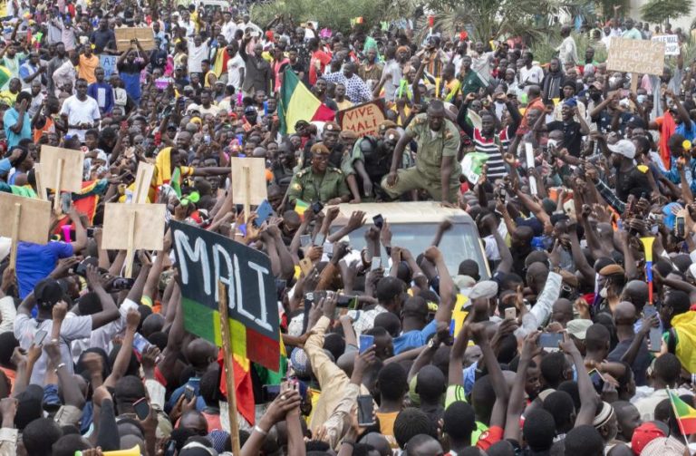 CEDEAO LEVANTA SANÇÕES APLICADAS AO MALI APÓS GOLPE MILITAR EM AGOSTO