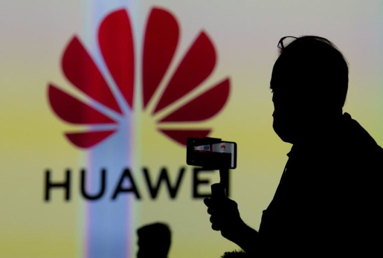 GRUPO CHINÊS HUAWEI DEIXA DE SER LÍDER MUNDIAL NA VENDA DE TELEMÓVEIS