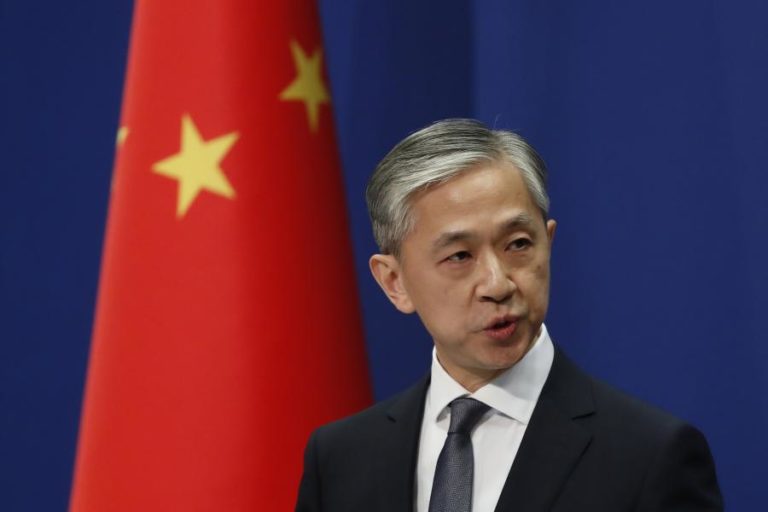 CHINA PROMETE RETALIAÇÃO CONTRA OS EUA POR VENDA DE ARMAMENTO A TAIWAN