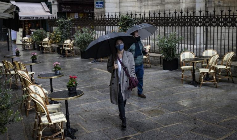 COVID-19: FRANÇA REGISTA NOVO RECORDE DIÁRIO COM MAIS DE 50 MIL INFETADOS