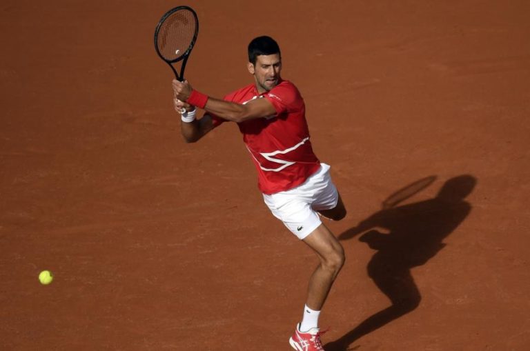 ROLAND GARROS: DJOKOVIC VENCE BERANKIS E SEGUE PARA A TERCEIRA RONDA