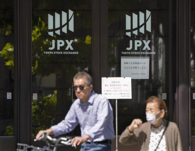 BOLSA DE TÓQUIO ABRE A DESCER 0,35%