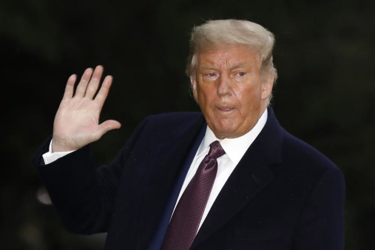 WALL STREET INICIA SESSÃO EM QUEDA APÓS TRUMP TER ANUNCIADO QUE TEM COVID-19