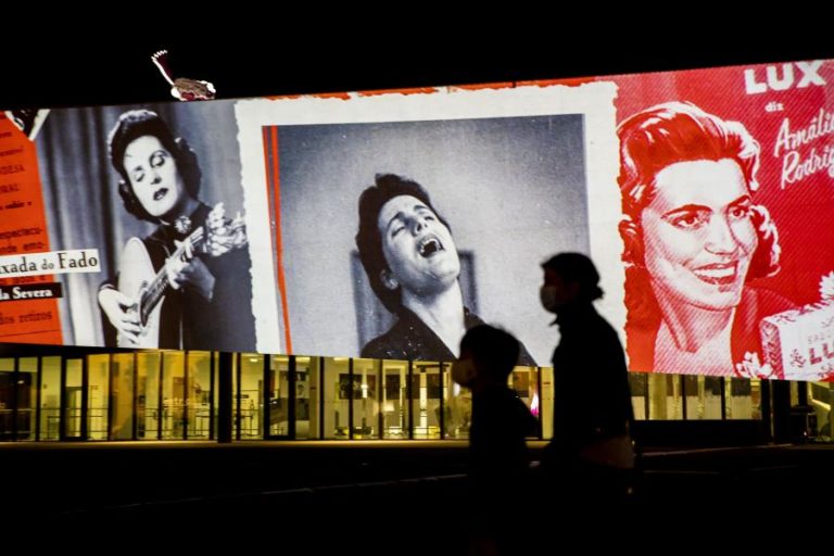 FADISTAS DE HOJE VÃO CANTAR AMÁLIA NO PALCO DO COLISEU DOS RECREIOS, EM LISBOA