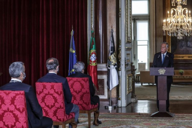 PR DIZ QUE AS DITADURAS NÃO RESOLVERAM ESTA CRISE E NÃO AS QUEREMOS EM PORTUGAL