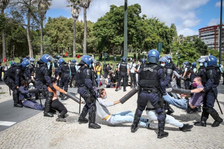 MARQUÊS DE POMBAL REABERTO À CIRCULAÇÃO APÓS REMOÇÃO DE MANIFESTANTES