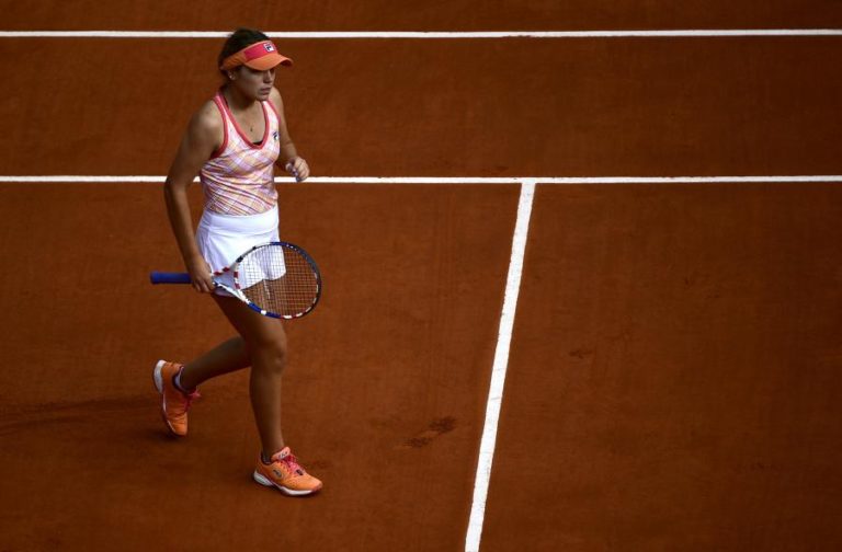 KENIN QUALIFICA-SE PELA PRIMEIRA VEZ PARA AS MEIAS-FINAIS DE ROLAND GARROS