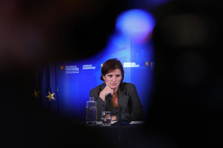 COVID-19: PROIBIDO CIRCULAR ENTRE CONCELHOS ENTRE 30 OUTUBRO A 03 DE NOVEMBRO