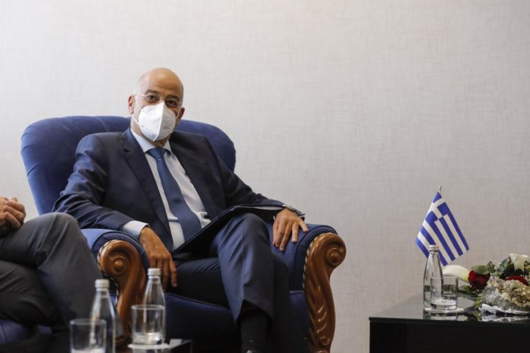 GRÉCIA PEDE A BRUXELAS QUE CONSIDERE SUSPENSÃO DE UNIÃO ADUANEIRA COM A TURQUIA