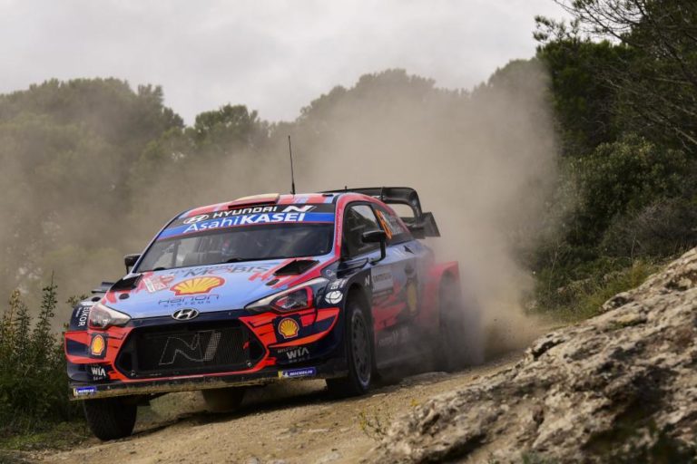 DANI SORDO ALARGA VANTAGEM NO RALI DA SARDENHA