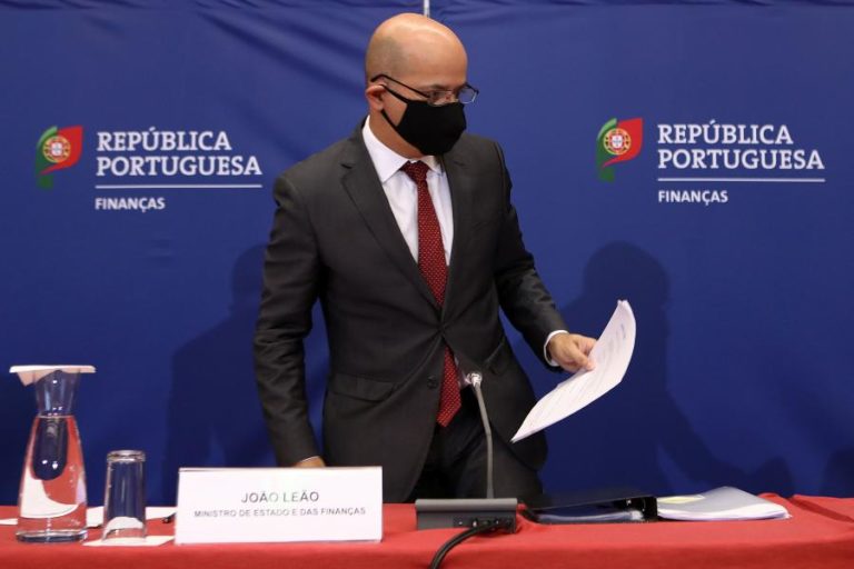 MINISTRO DAS FINANÇAS AFIRMA TER MARGEM NO OE2021 PARA AUMENTAR DOTAÇÃO PARA APOIO AO EMPREGO