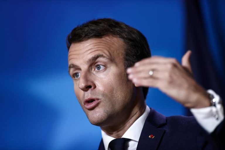 MACRON CLASSIFICA DECAPITAÇÃO EM FRANÇA COMO “ATAQUE TERRORISTA ISLÂMICO”