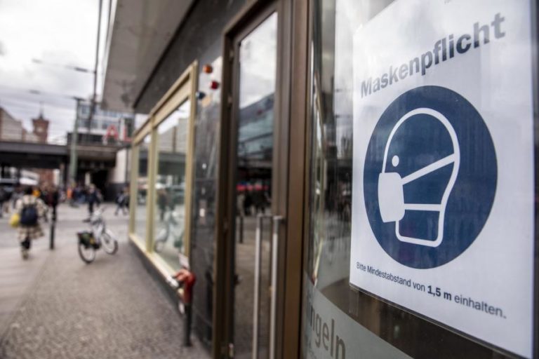 COVID-19: OMS INSISTE NA IMPORTÂNCIA DE QUEBRAR CADEIAS DE TRANSMISSÃO