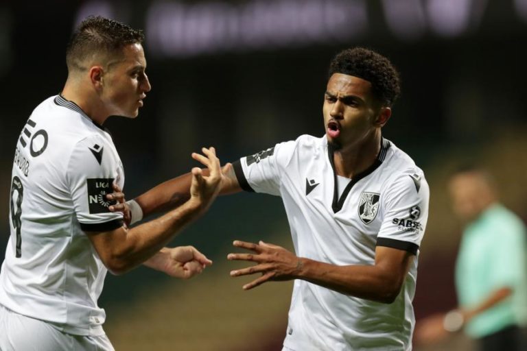 VITÓRIA DE GUIMARÃES VENCE BOAVISTA NA ESTREIA DO TÉCNICO JOÃO HENRIQUES