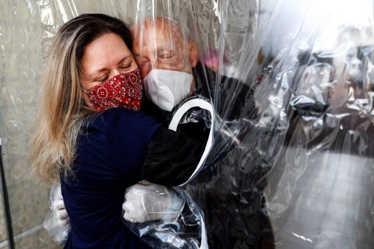 COVID-19: BRASIL SOMA 661 MORTOS EM 24 HORAS E APROXIMA-SE DOS 155 MIL ÓBITOS