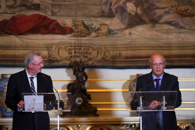 PORTUGAL E LUXEMBURGO TRABALHAM PARA TRAVAR EXPLORAÇÃO DE TRABALHADORES