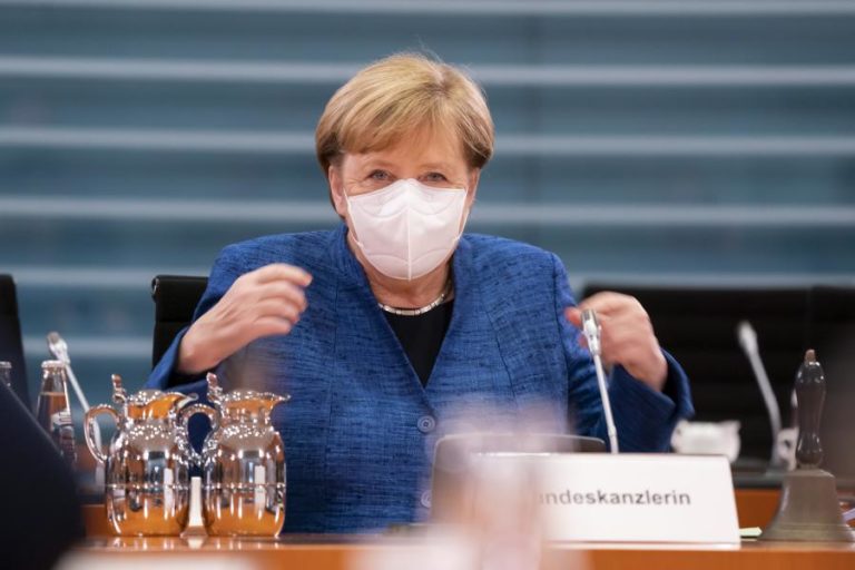 COVID-19: MERKEL AVISA ALEMANHA QUE OS PRÓXIMOS MESES VÃO SER “MUITO DIFÍCEIS”