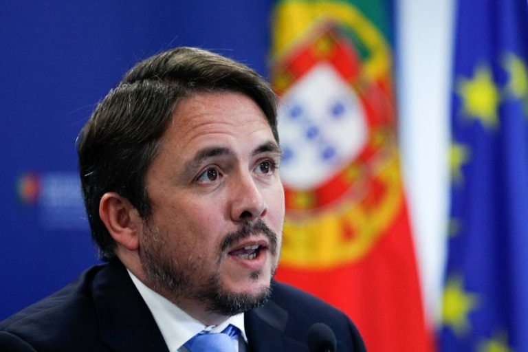 COVID-19: TAXA DE OCUPAÇÃO EM ENFERMARIA MAIS ALTA NO NORTE (76%)