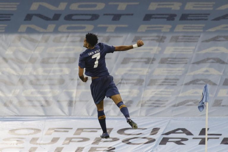 FC PORTO-OLYMPIACOS VAI TER CERCA DE 3.750 ADEPTOS NAS BANCADAS