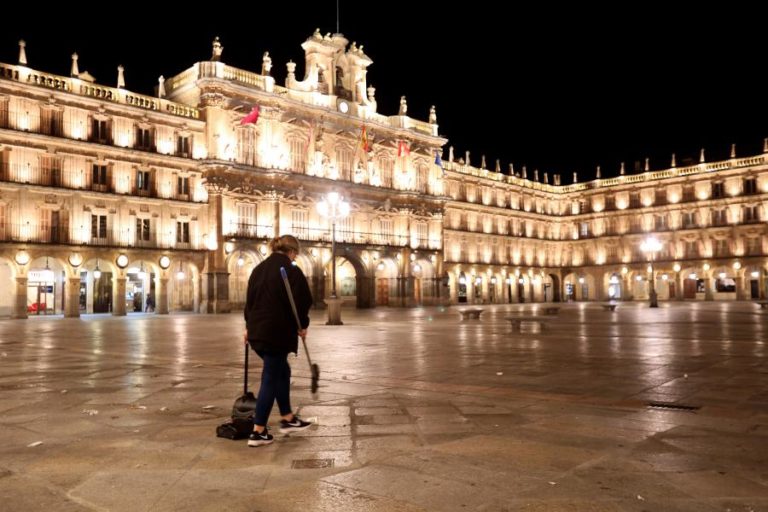 COVID-19: ESPANHA COM 267 MORTES, O MAIOR NÚMERO DIÁRIO DA SEGUNDA VAGA