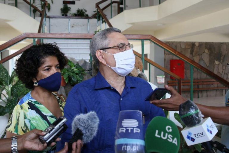 VOTAR TORNOU-SE NUM ATO TÃO NORMAL COMO RESPIRAR EM CABO VERDE – PR