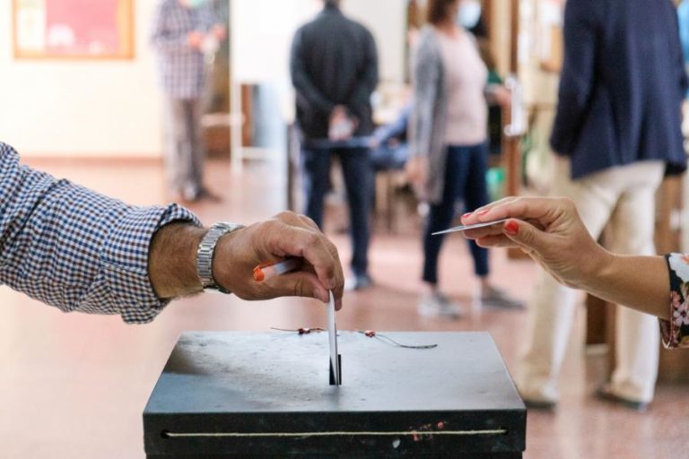 AÇORES/ELEIÇÕES: PS GANHA ELEIÇÕES SEM GARANTIA DE MAIORIA ABSOLUTA – PROJEÇÃO