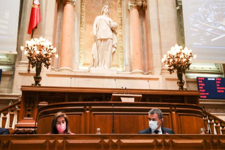 OE2021: NOVO APOIO SOCIAL AFINAL VAI ABRANGER 250 MIL TRABALHADORES