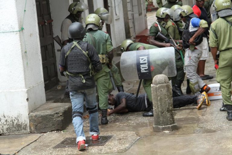 OPOSIÇÃO NA TANZÂNIA DENUNCIA MAIS DE DEZ MORTES NA VÉSPERA DE ELEIÇÕES GERAIS