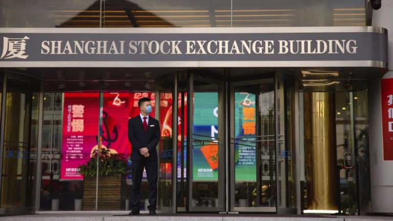 BOLSA DE XANGAI ABRIU A SUBIR 0,18%