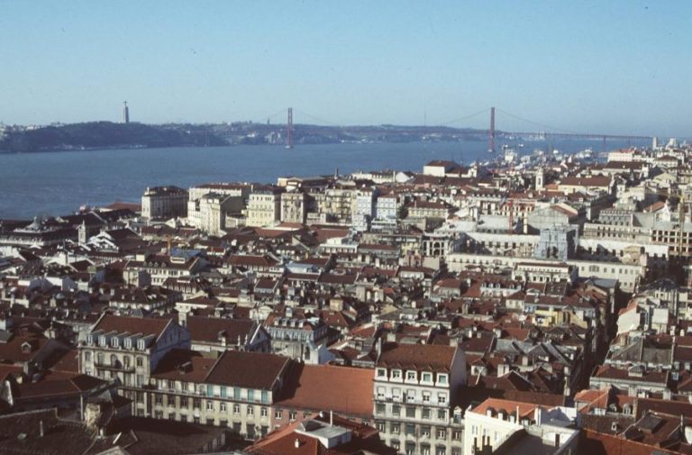 FESTA DO FADO ESTENDE-SE POR TRÊS FINS DE SEMANA DE OUTUBRO E NOVEMBRO EM LISBOA