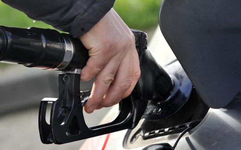 PREÇO DA GASOLINA ESTABILIZA EM OUTUBRO E O GASÓLEO CAI PARA MÍNIMO DE 4 MESES — ERSE