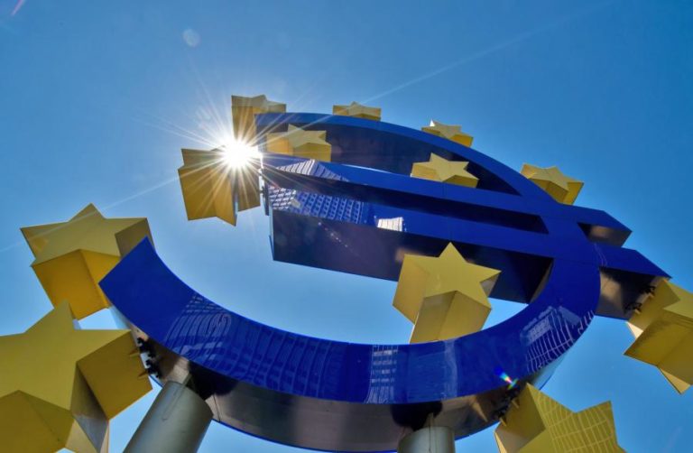 PIB DA ZONA EURO E DA UE COM SUBIDA TRIMESTRAL RECORDE ENTRE JULHO E SETEMBRO