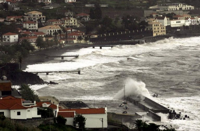 MAU TEMPO: ARQUIPÉLAGO DA MADEIRA SOB AVISO LARANJA DEVIDO AO VENTO E AGITAÇÃO MARÍTIMA