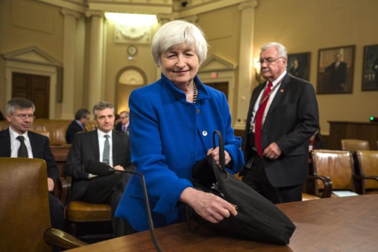 PRAÇA DE WALL STREET SATISFEITA COM YELLEN NO TESOURO E AVANÇOS NAS VACINAS