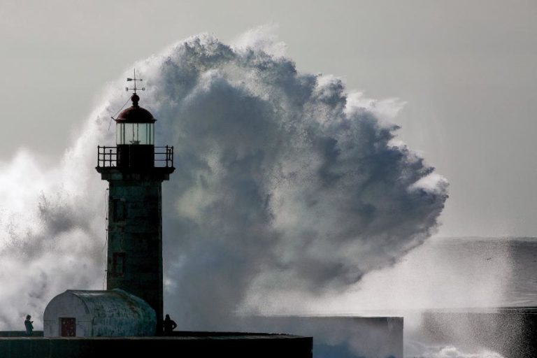 OITO DISTRITOS DO CONTINENTE E MADEIRA SOB AVISO AMARELO DEVIDO À AGITAÇÃO MARÍTIMA