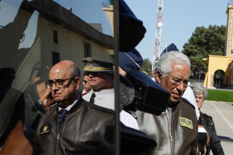 TANCOS: PRIMEIRO-MINISTRO ACREDITA QUE EX-MINISTRO DESCONHECIA ENCENAÇÃO E INVESTIGAÇÃO PARALELA