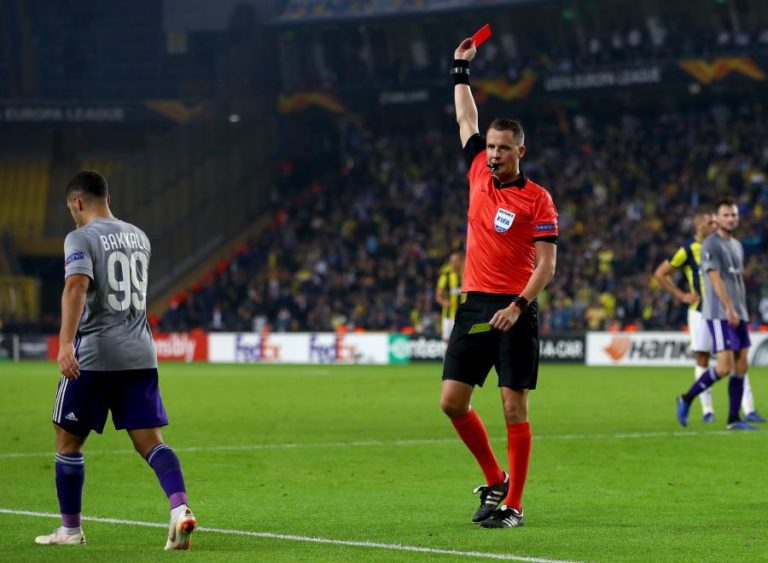 LC: SUECO ANDREAS EKBERG ARBITRA O MARSELHA-FC PORTO